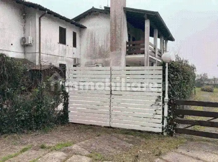 Villa in vendita a Comacchio