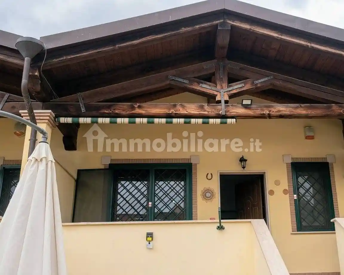 Villetta a schiera in vendita a Roma