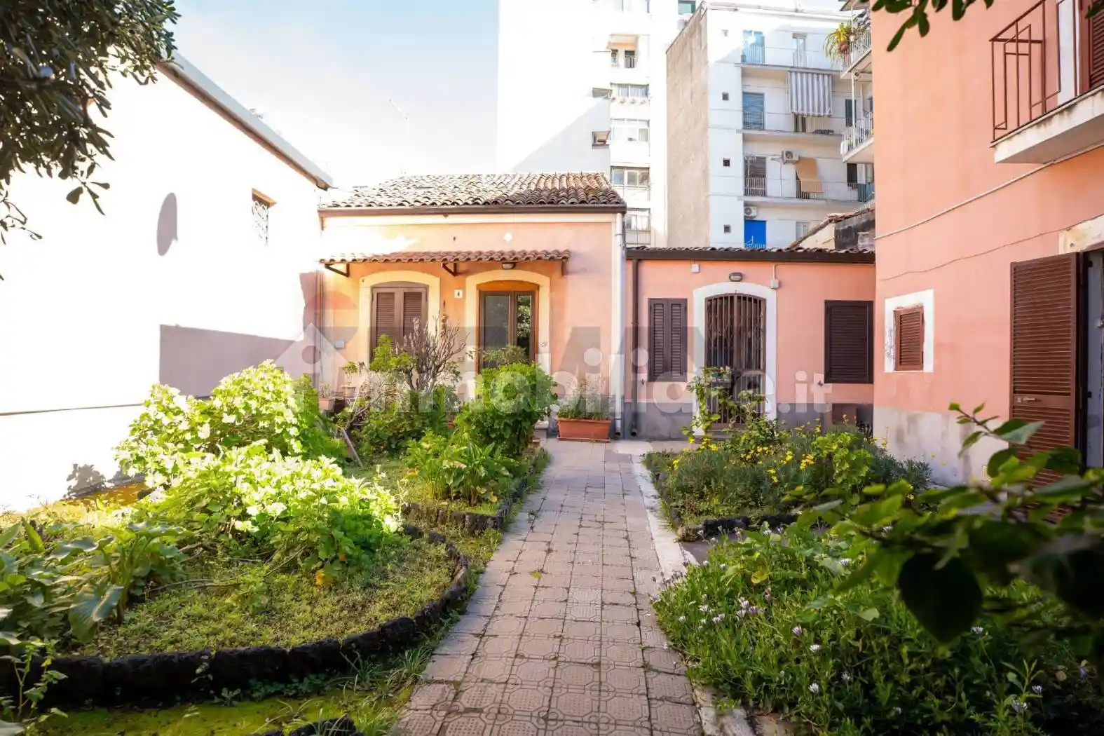 Casa indipendente in vendita a Catania