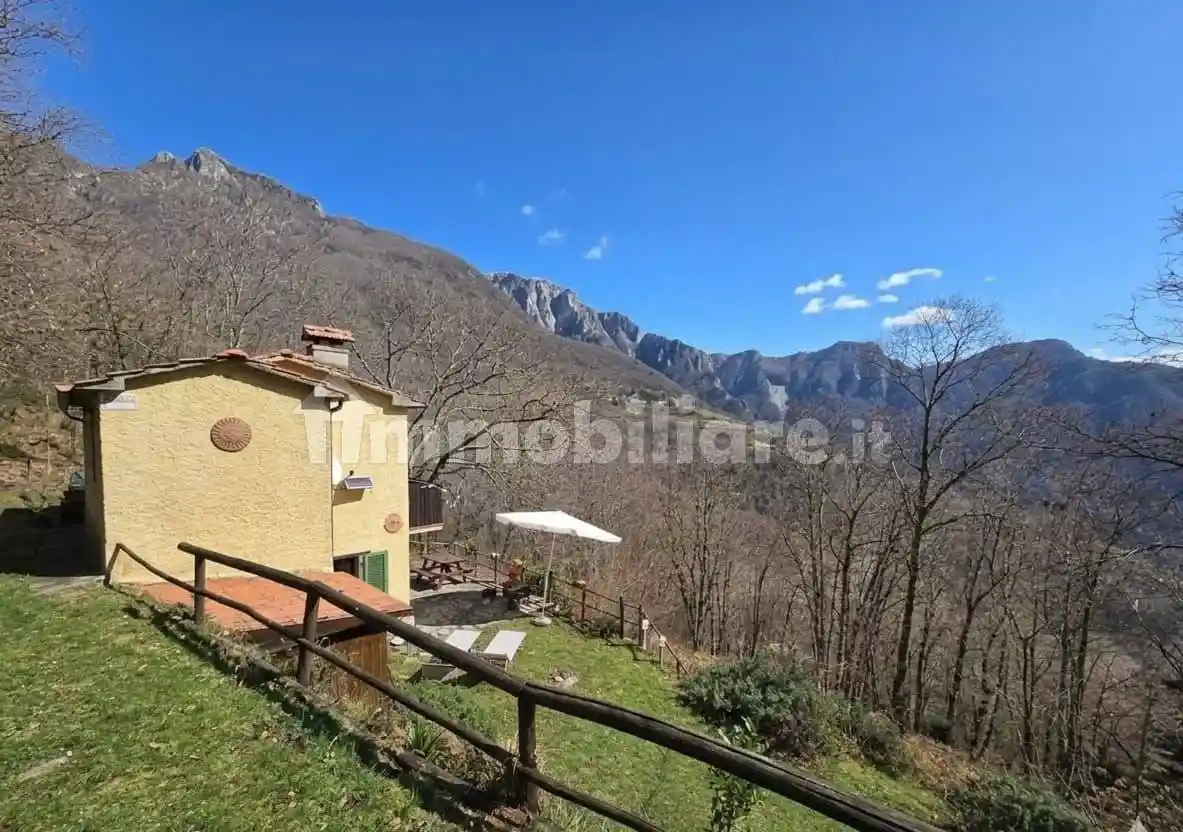 Rustico - Casale in vendita a Stazzema
