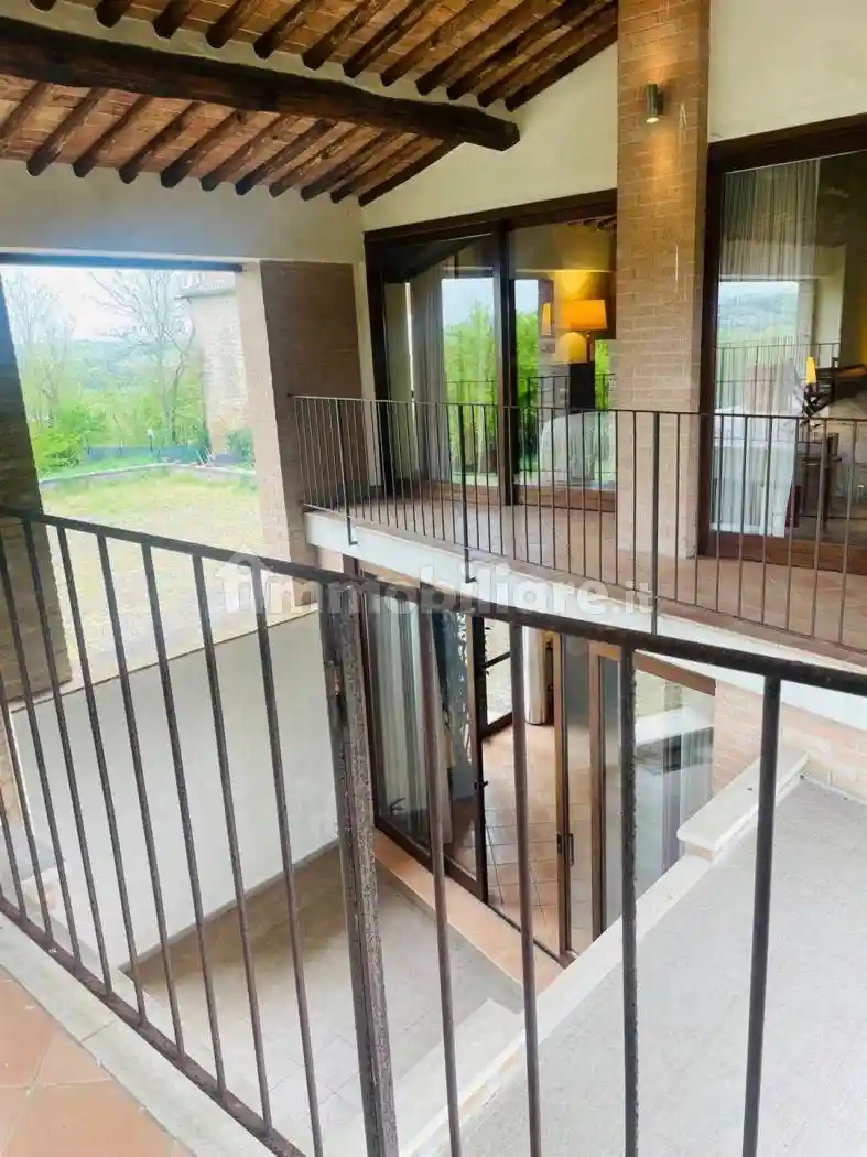 Rustico - Casale in vendita a Siena