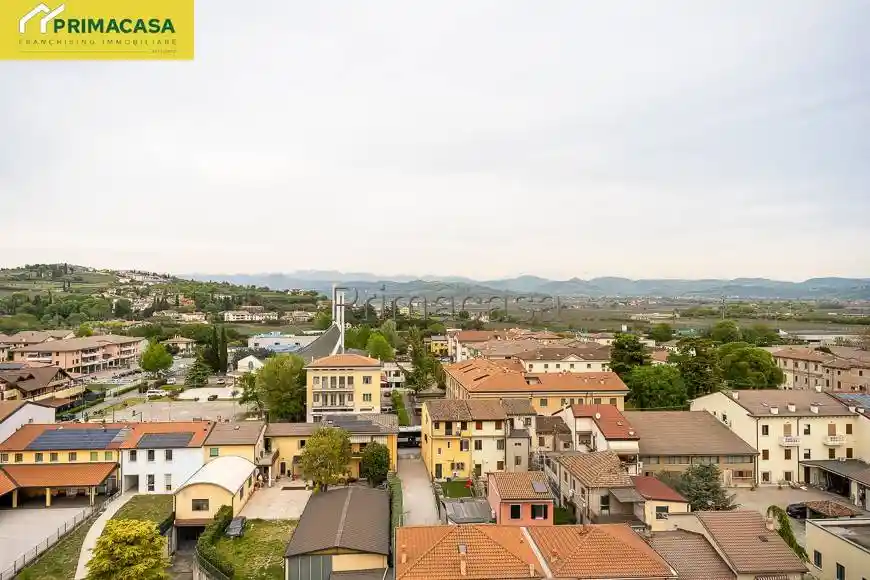 Appartamento in vendita a Lavagno