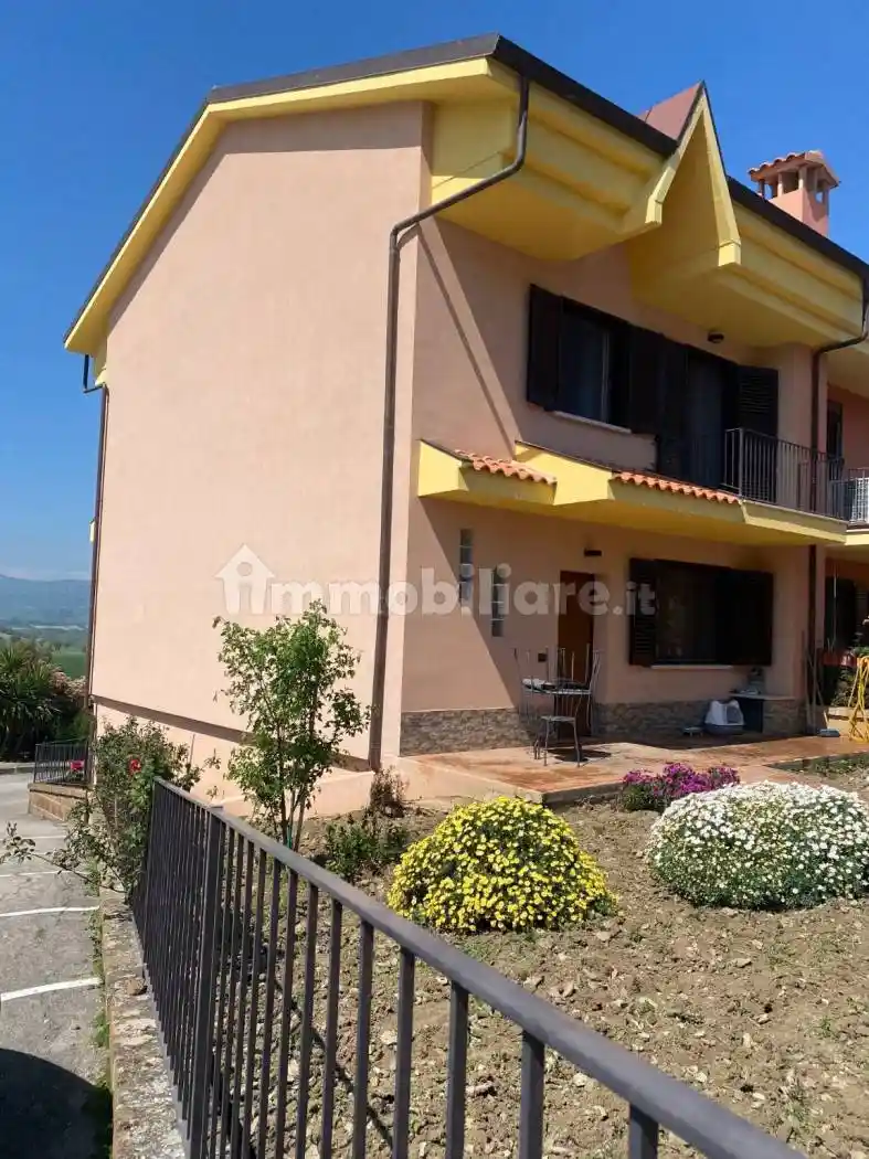 Villetta a schiera in vendita a Montenero di Bisaccia