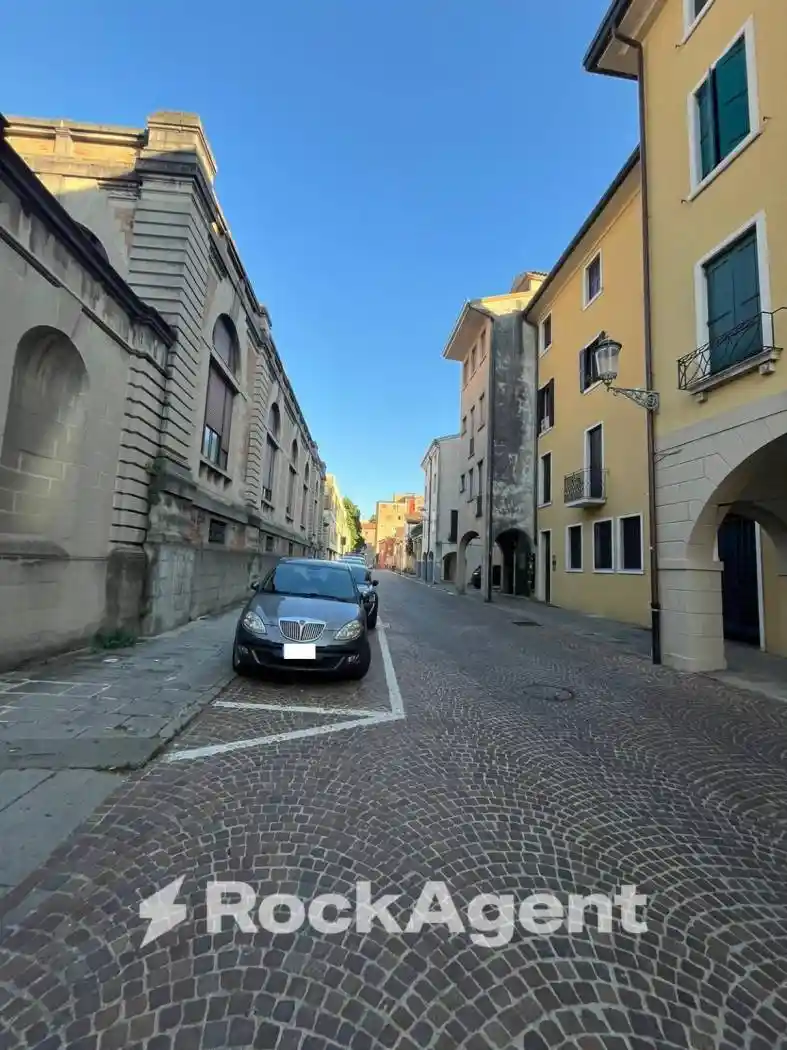 Appartamento in vendita a Padova