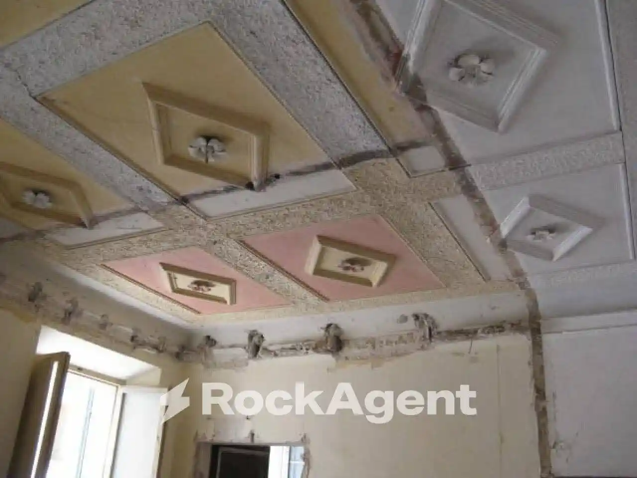 Palazzo - Edificio in vendita a Castelplanio