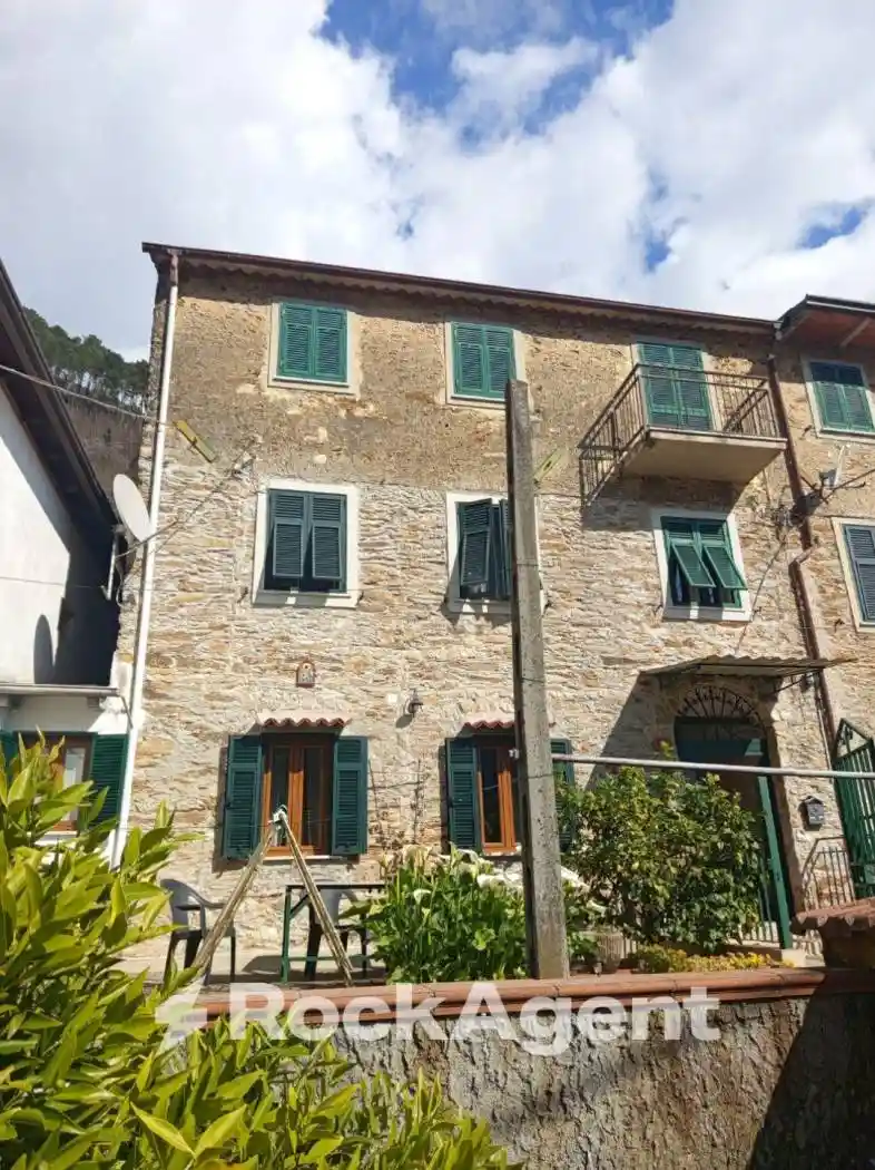 Rustico - Casale in vendita a Massa