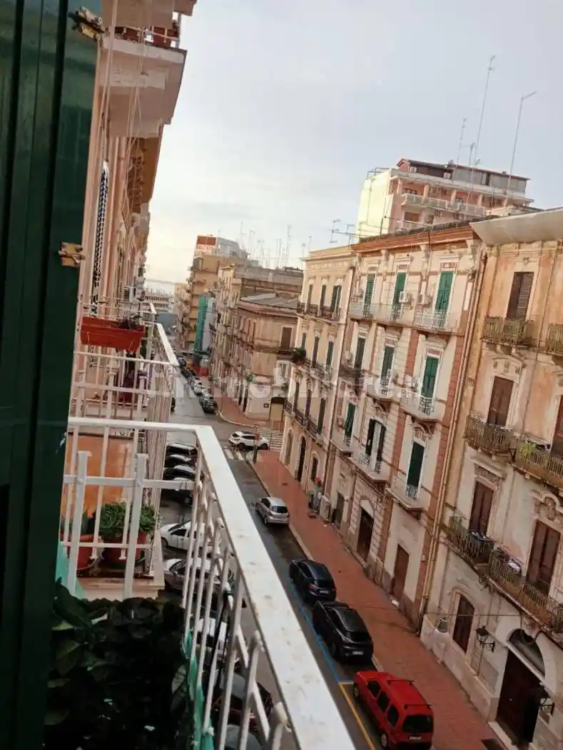 Appartamento in affitto a Taranto