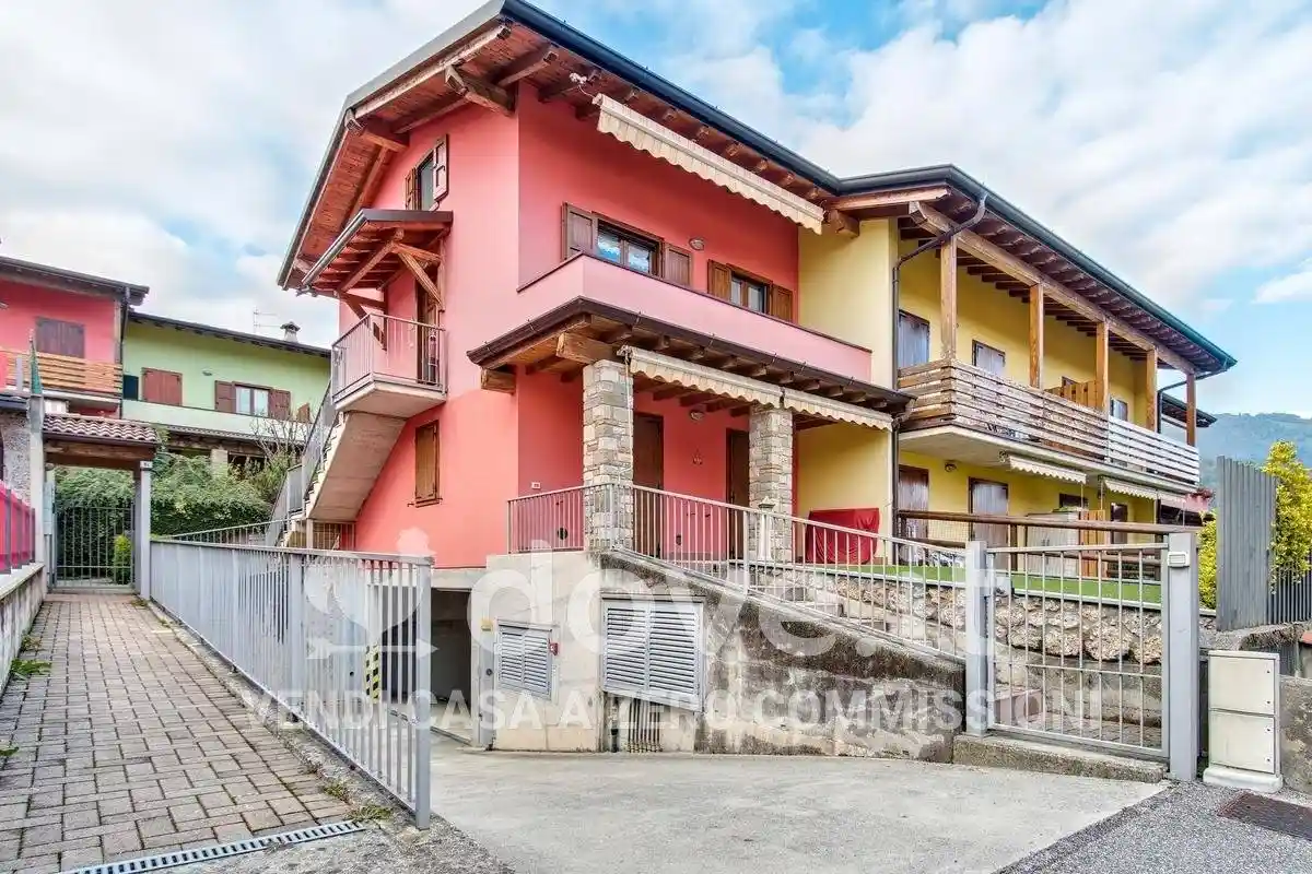 Appartamento in vendita a Premolo