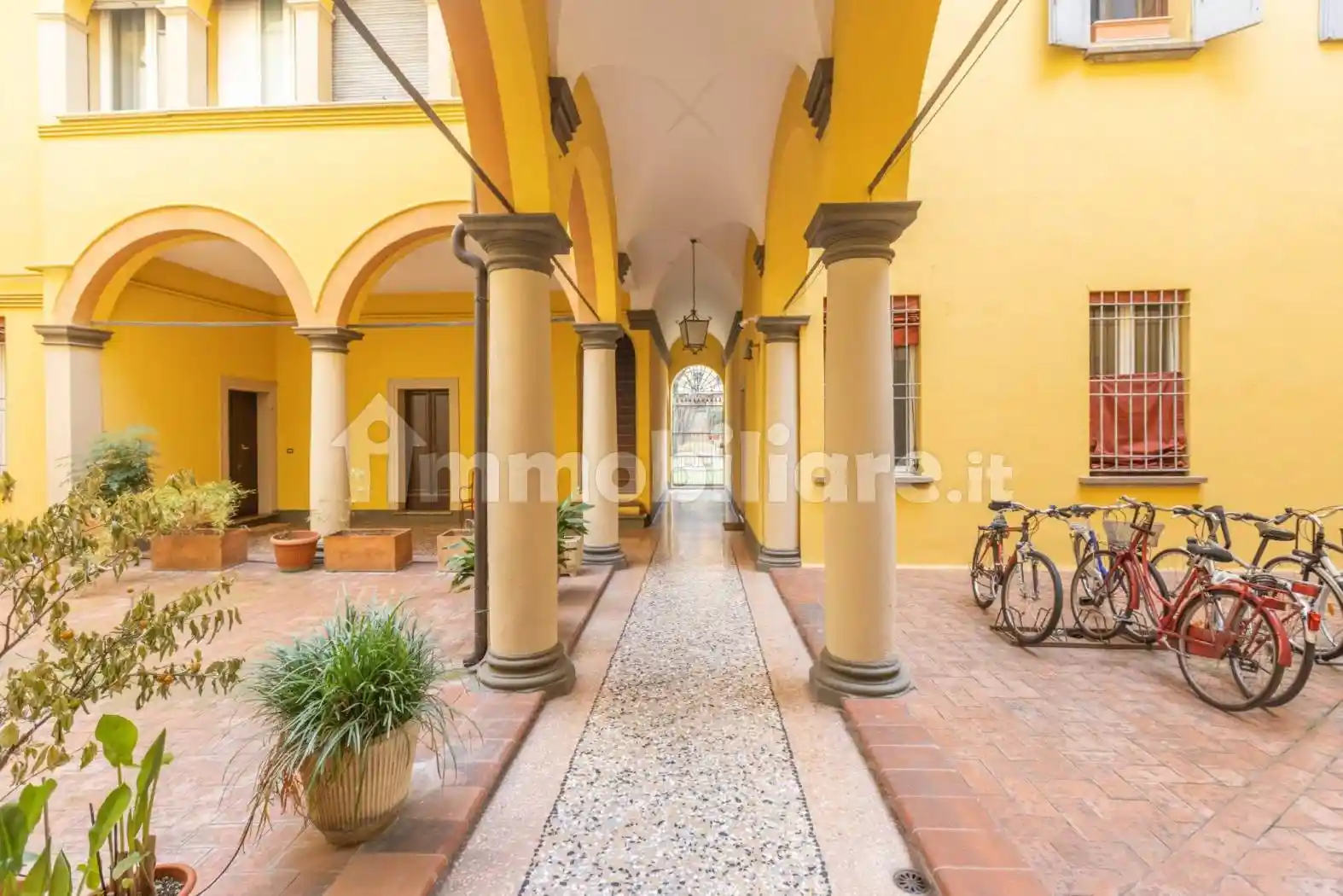 Appartamento in affitto a Bologna