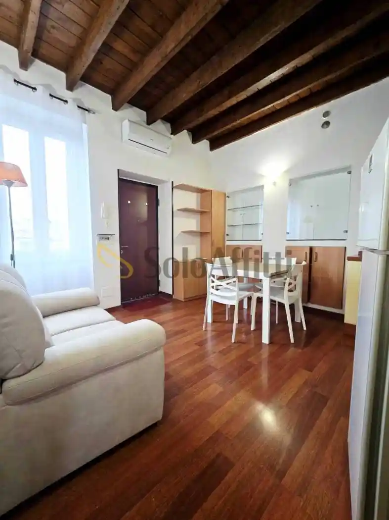 Appartamento in affitto a Rho