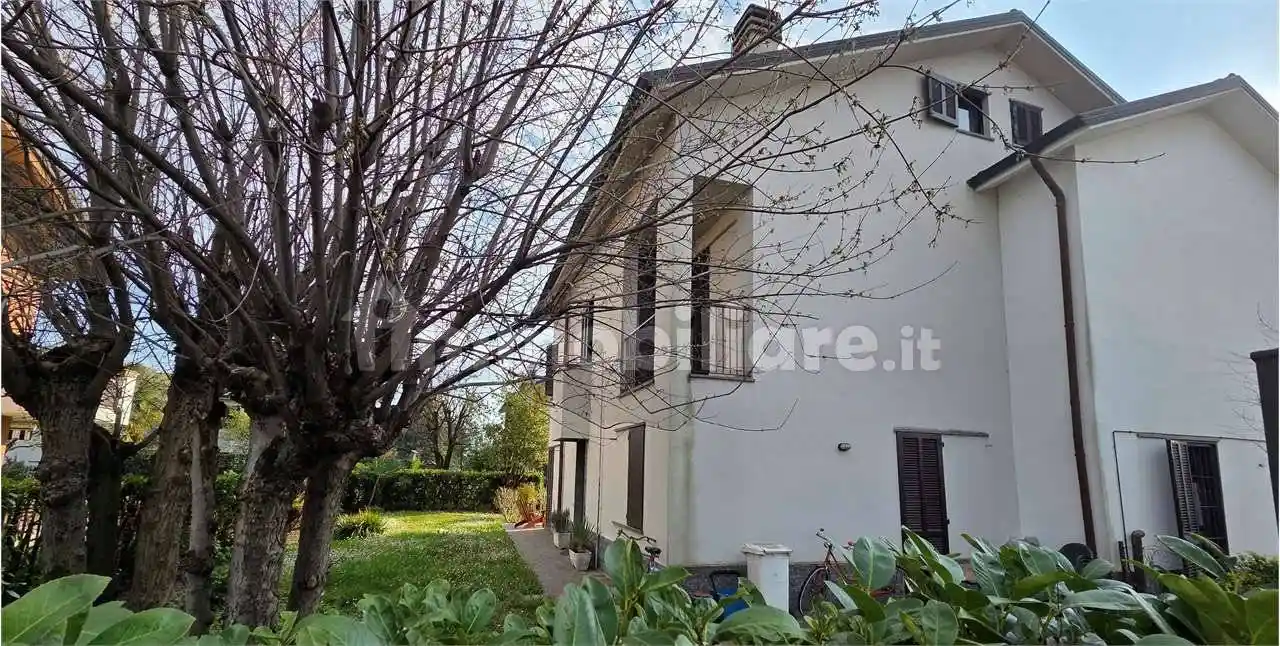 Villa in vendita a Cernusco sul Naviglio