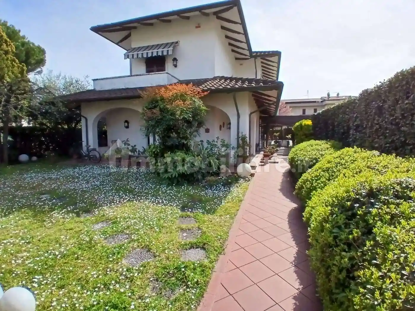 Villa in vendita a Carrara