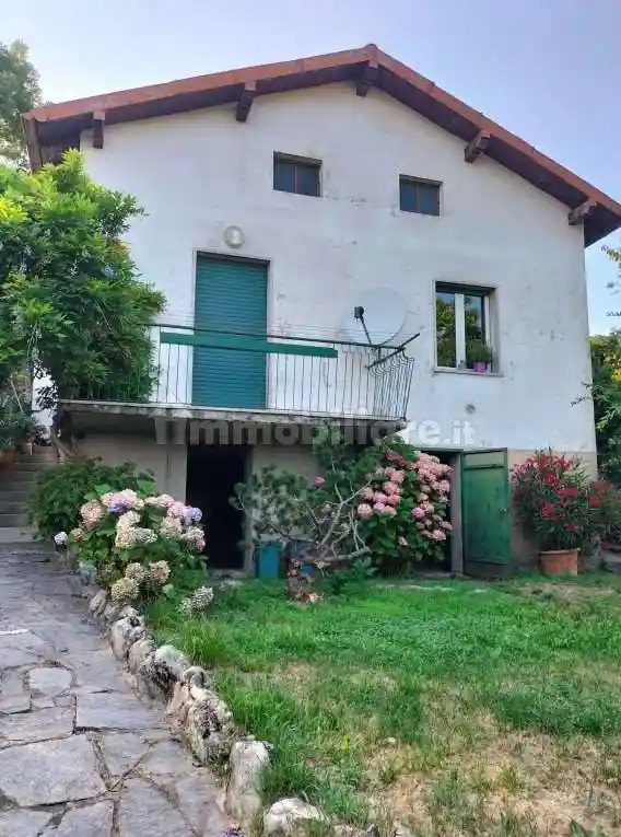 Villa in vendita a Como