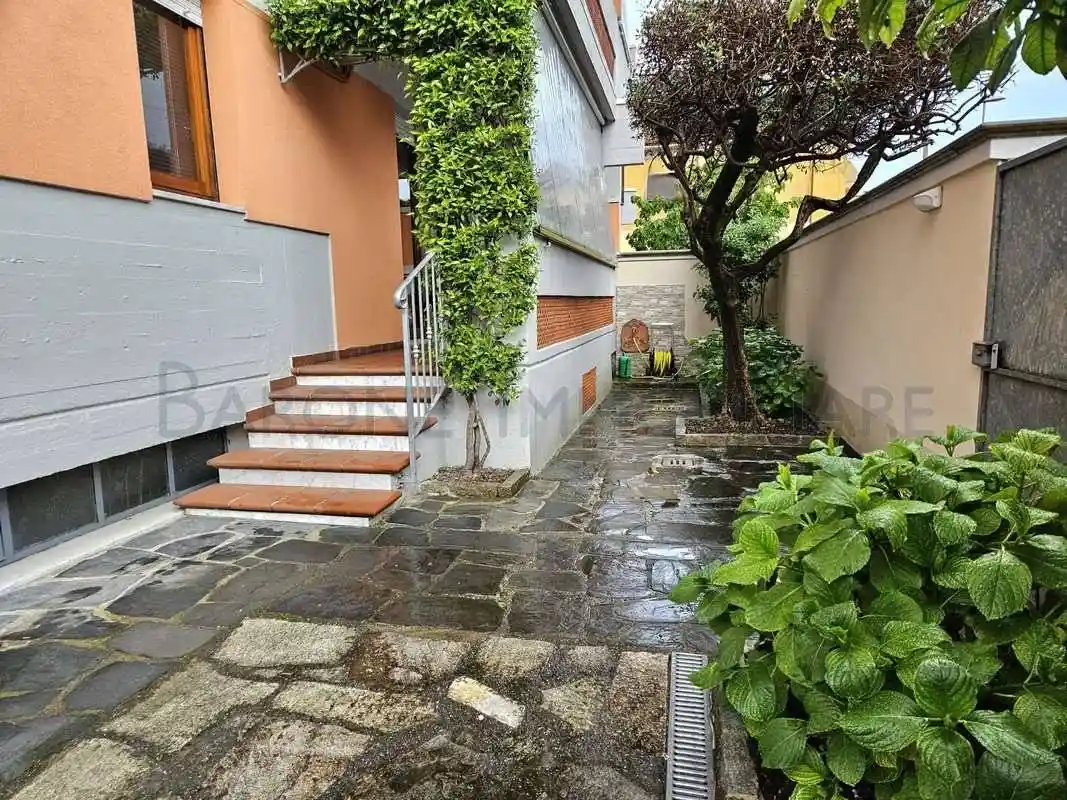 Appartamento in vendita a Carrara