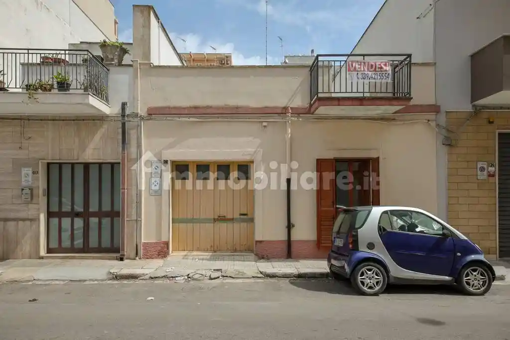 Casa indipendente in vendita a Brindisi