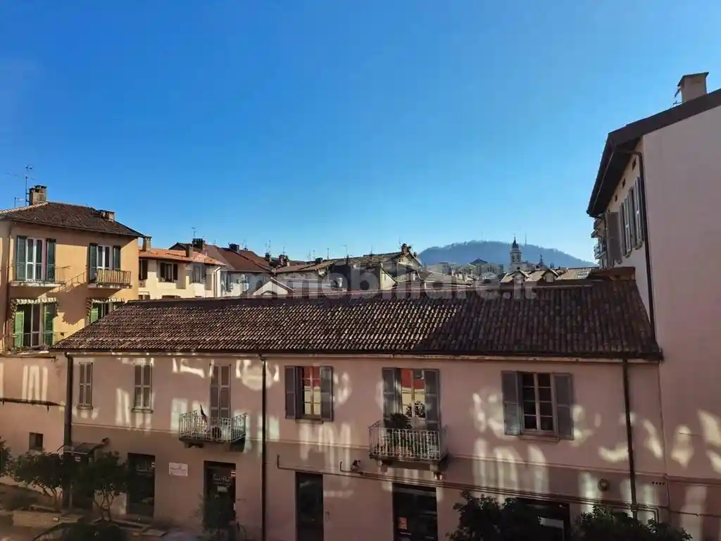 Appartamento in affitto a Como