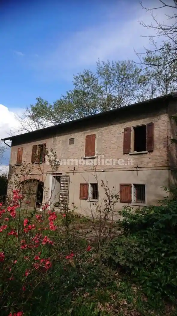 Rustico - Casale in vendita a Reggio Emilia