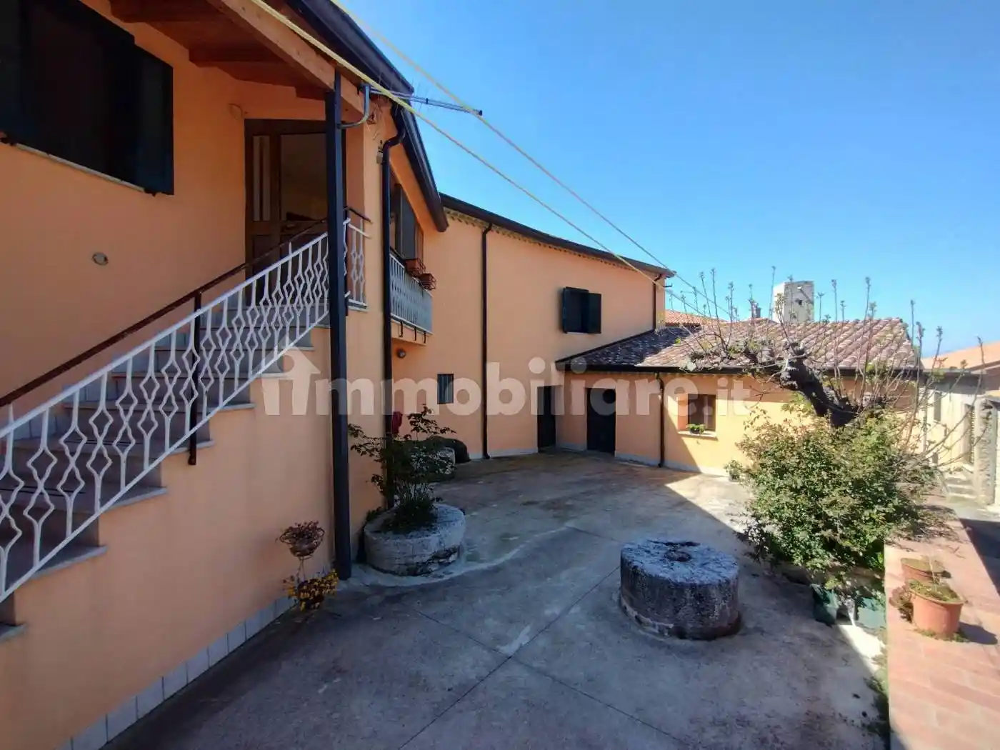 Casa indipendente in vendita a Colle San Magno