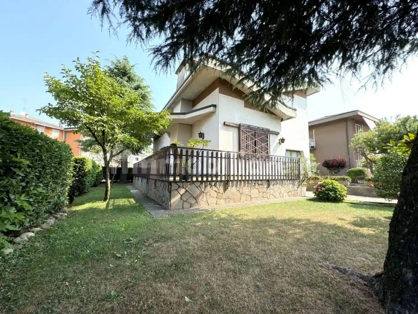 Villa - foto 2