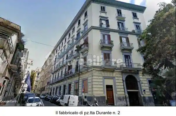 Appartamento in vendita a Napoli