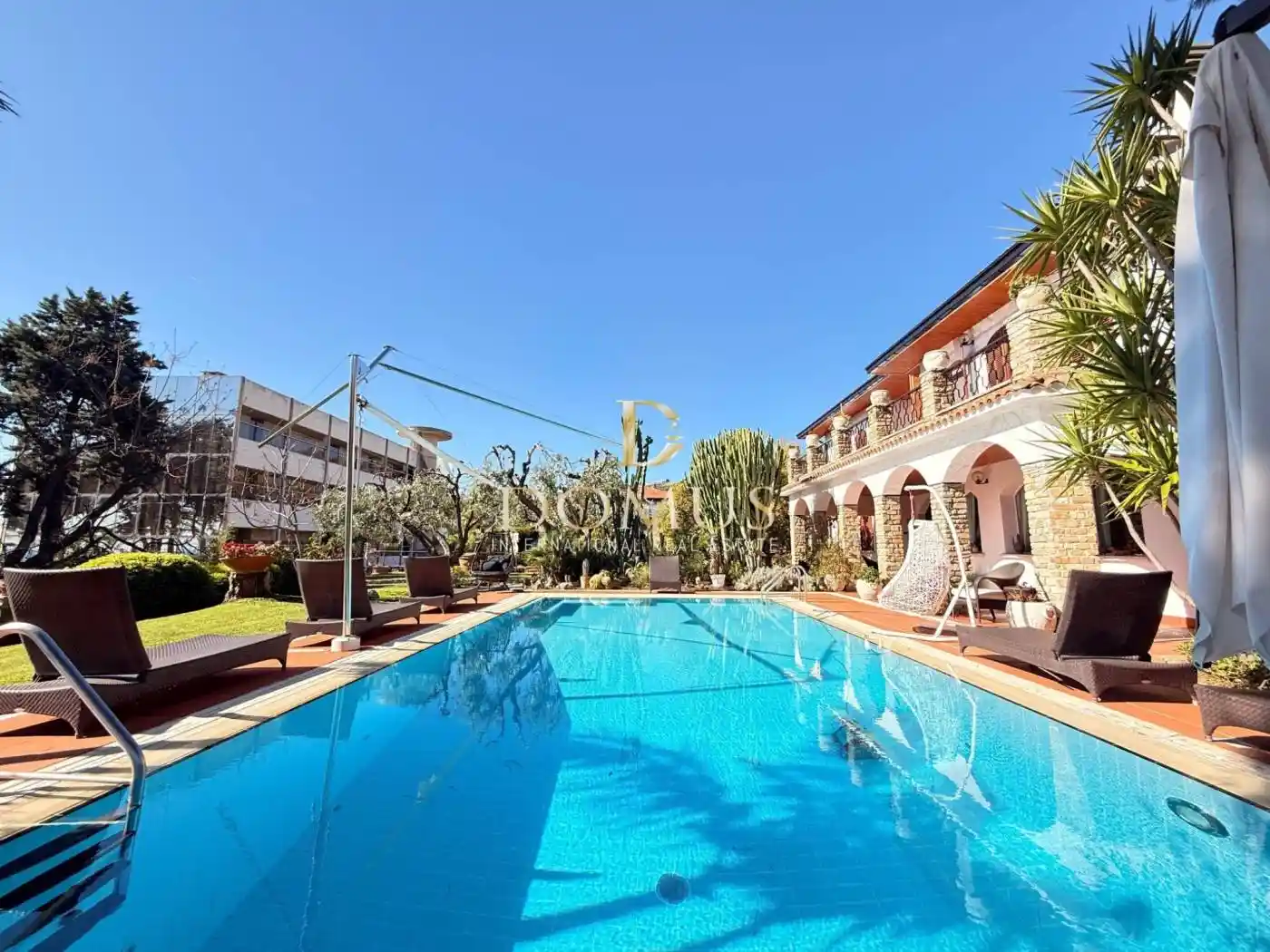 Villa in vendita a Sanremo