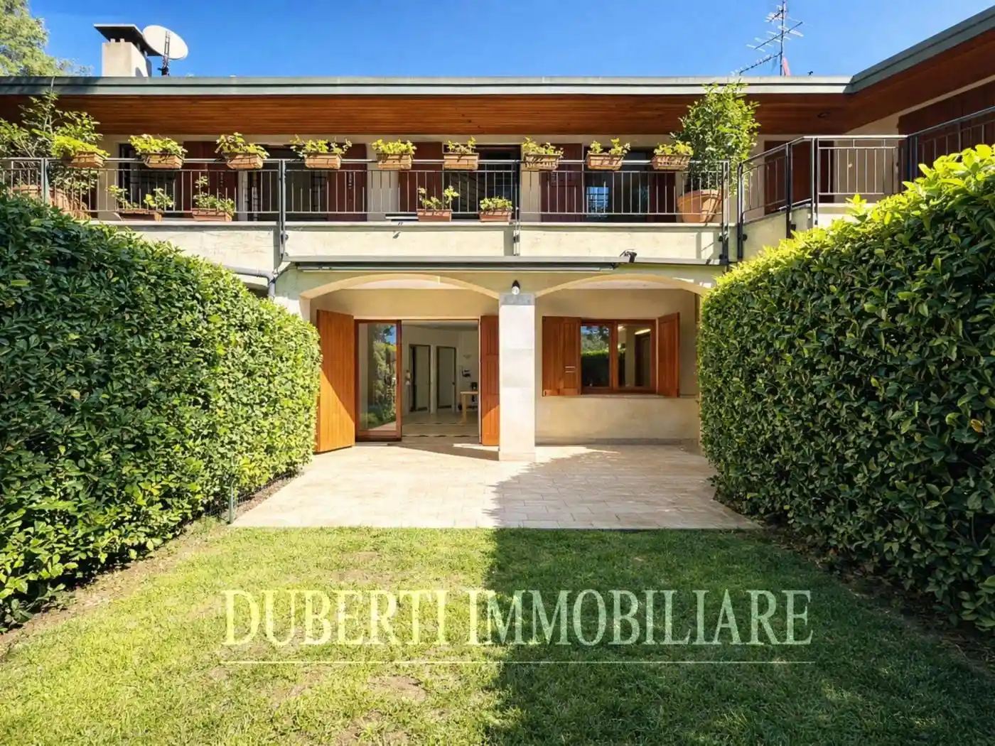 Appartamento in affitto a Luvinate