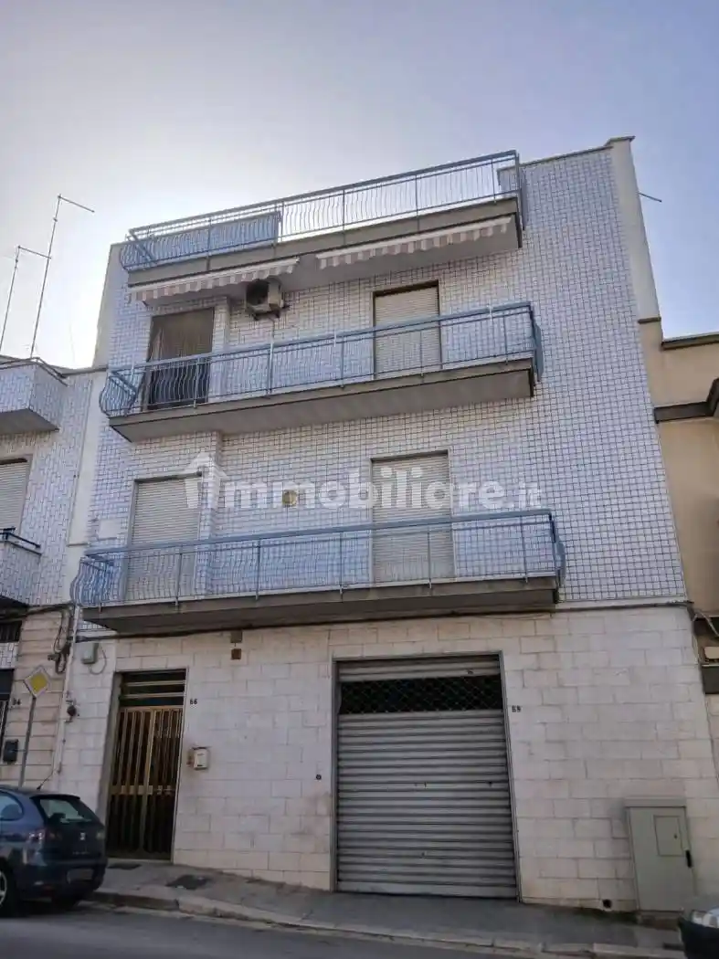 Palazzo - Edificio in vendita a Andria