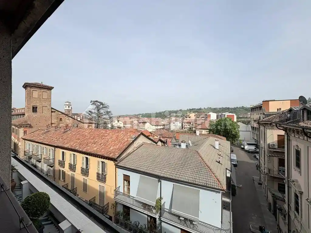 Appartamento in affitto a Alba