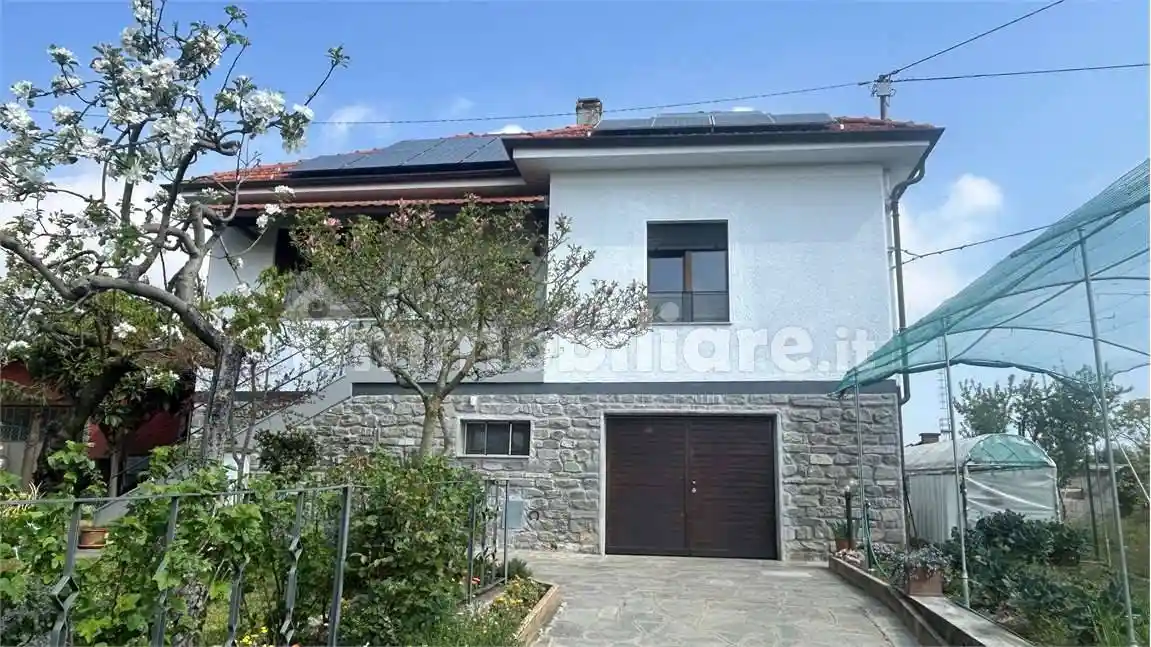 Villa in vendita a Frossasco