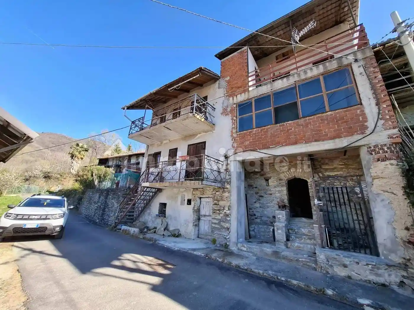 Casa indipendente in vendita a Rocca Canavese