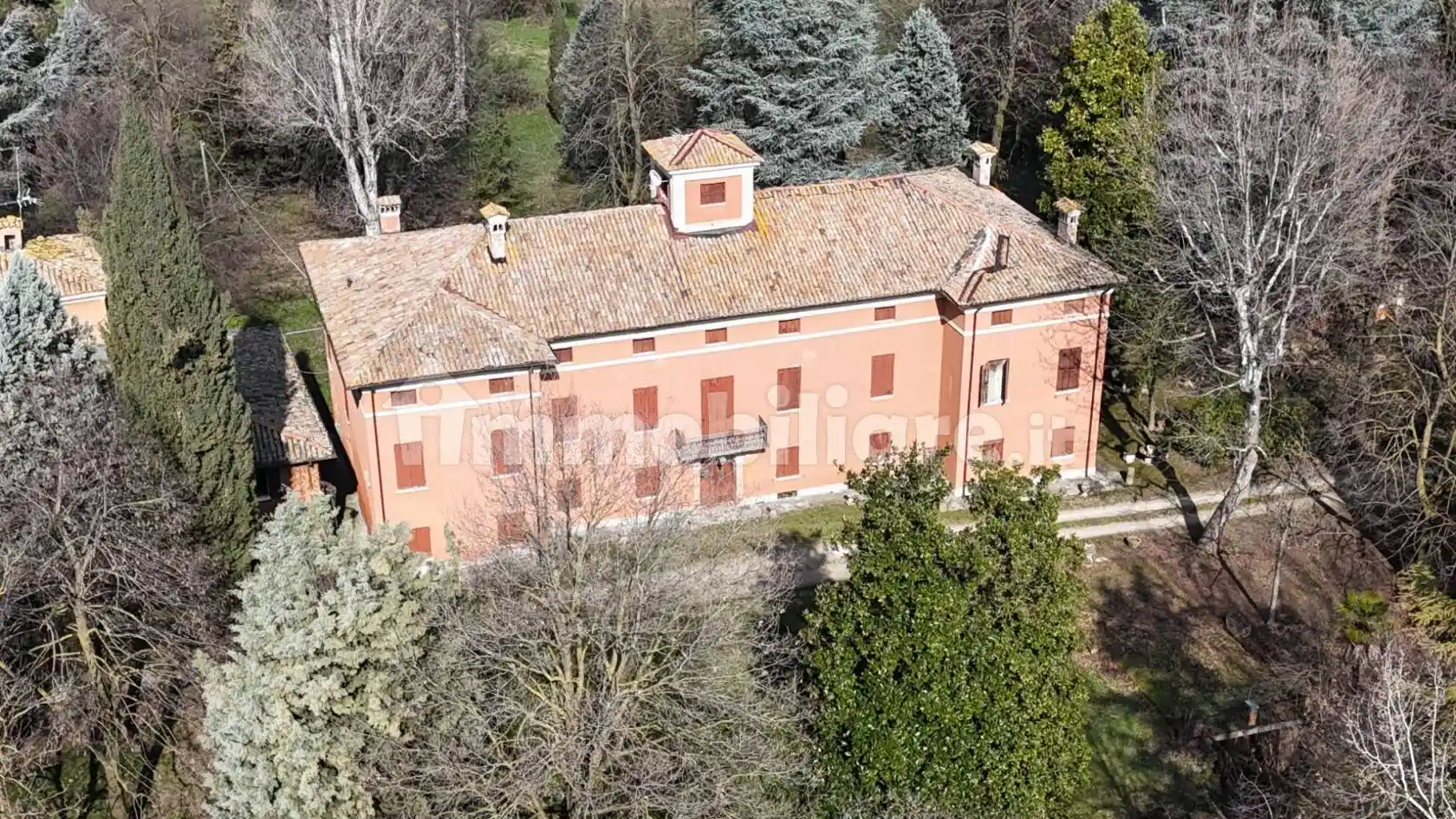 Villa in vendita a Castelvetro di Modena