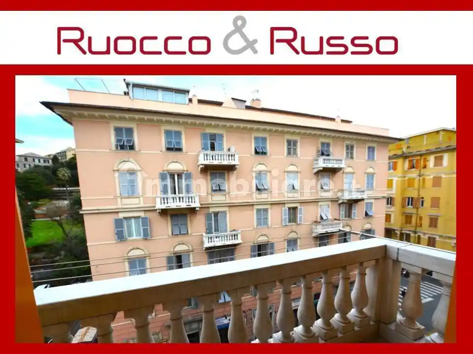 Appartamento in vendita a Genova