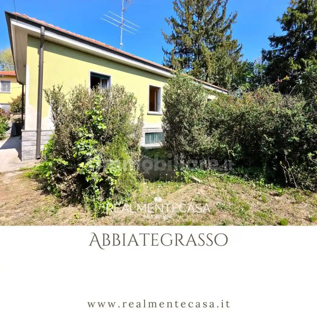 Villa in vendita a Abbiategrasso