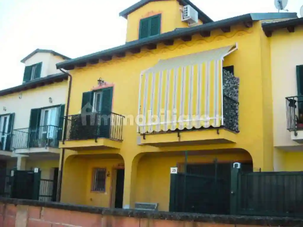 Villetta a schiera - foto 2