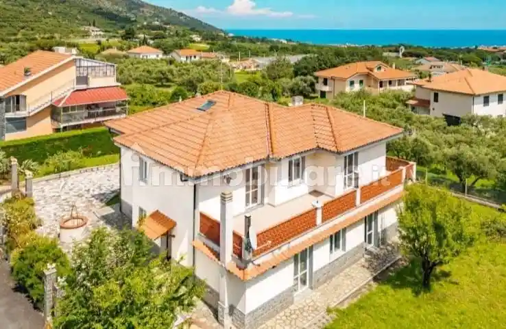 Villa in vendita a Ceriale