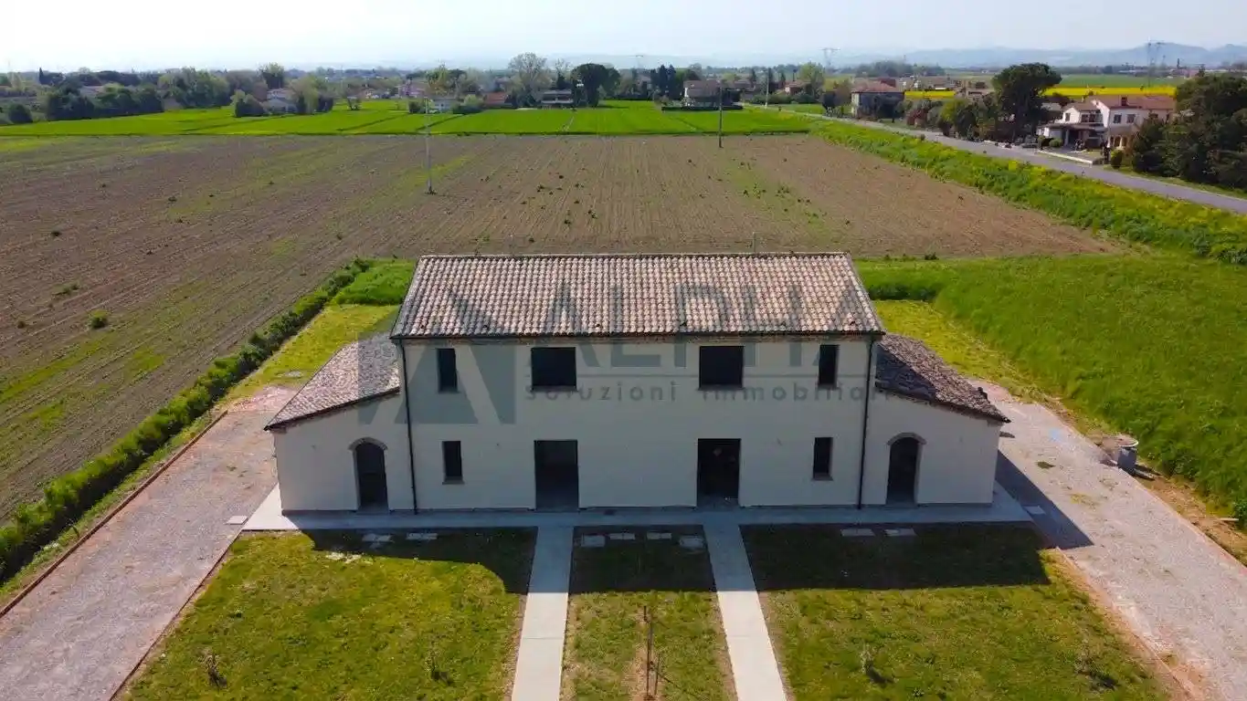 Casa indipendente in vendita a Ravenna