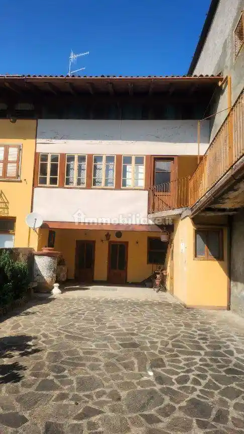 Casa indipendente in vendita a Rovetta