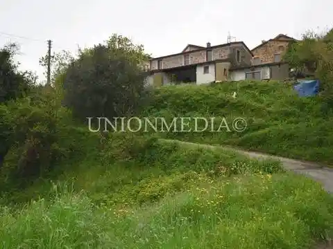 Villa in vendita a Fosdinovo