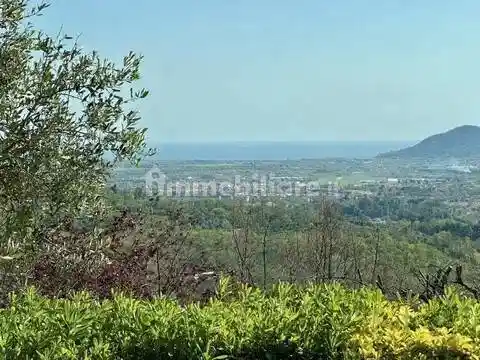 Rustico - Casale in vendita a Fosdinovo