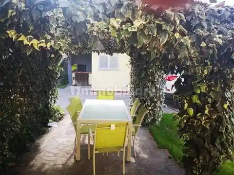 Villa in vendita a Carrara