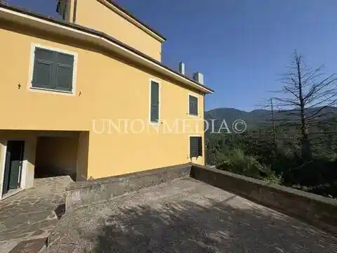 Villa in vendita a Sesta Godano