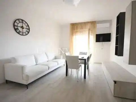 Appartamento in vendita a Luni