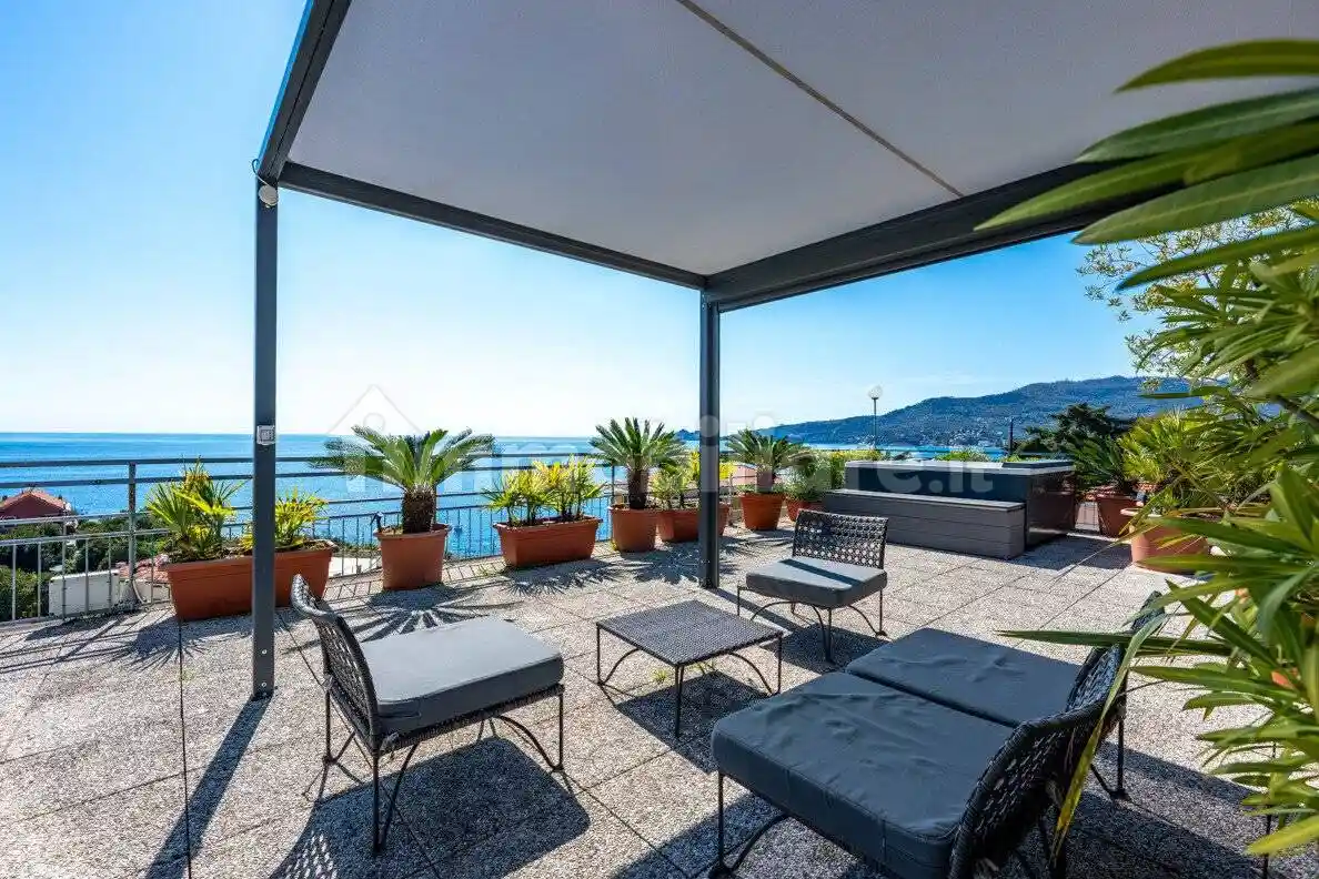 Appartamento in vendita a Rapallo