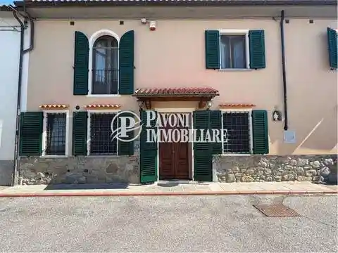 Villa in vendita a Pistoia