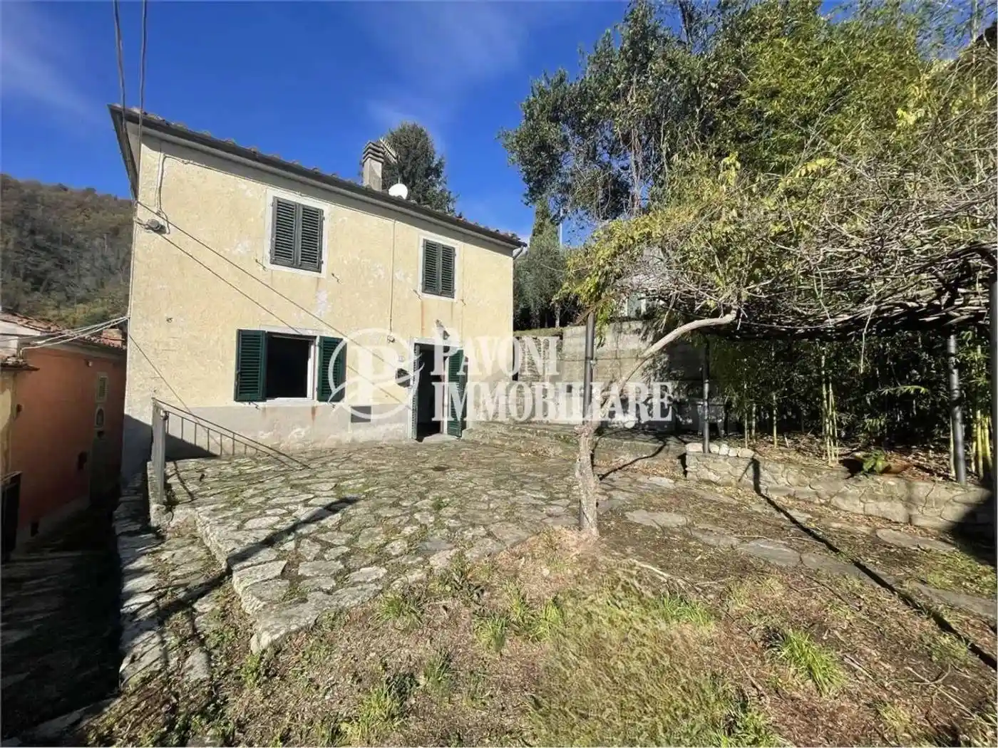 Villa in vendita a Pistoia