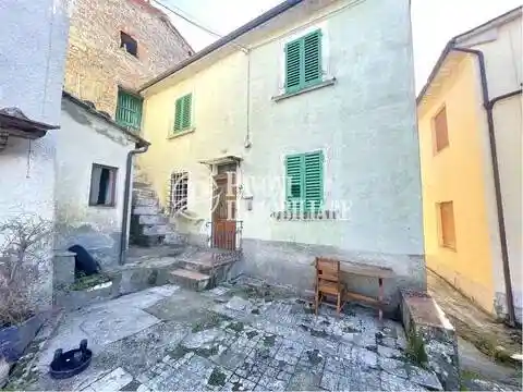 Villa in vendita a Pistoia