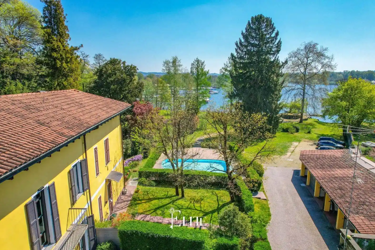 Villetta a schiera in vendita a Sesto Calende