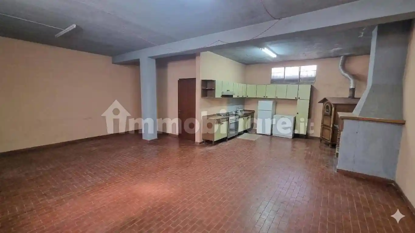 Rustico - Casale in vendita a Pomezia