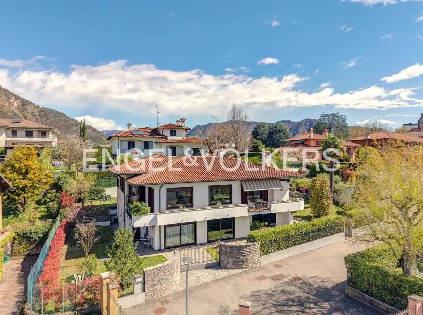 Villa in vendita a Como