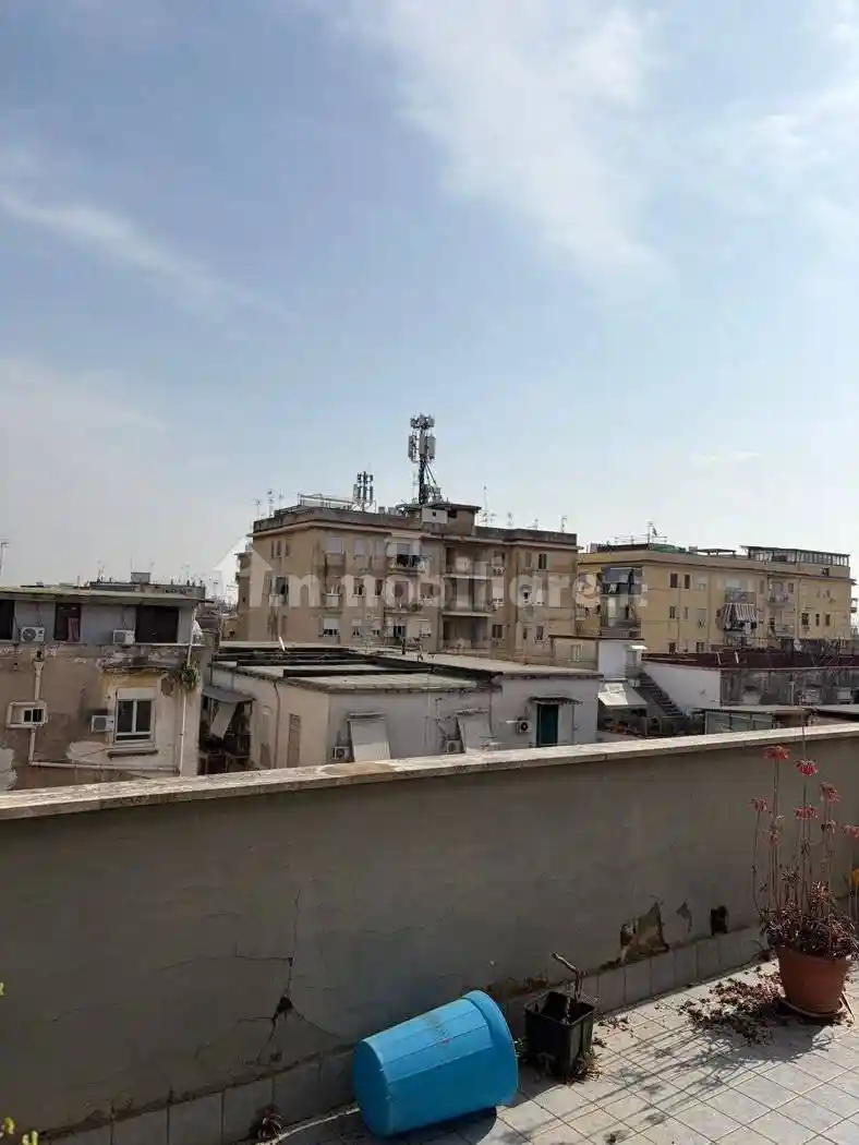 Appartamento in affitto a Napoli